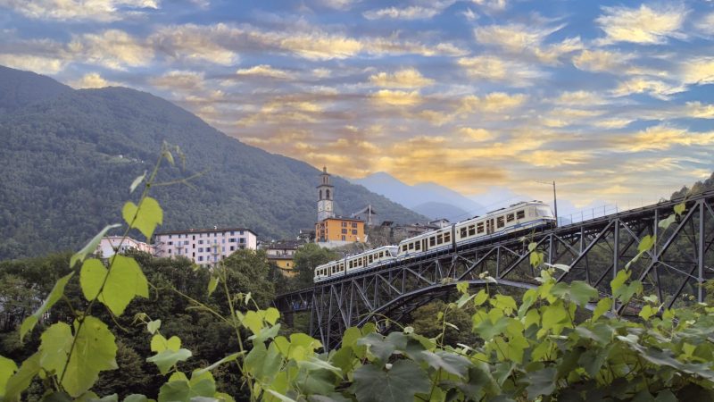 Intragna ed il treno delle Centovalli